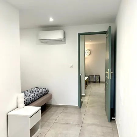 Apartment Joli Rdc A 2 Pas Du Centre Avignon